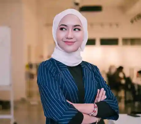 Aina, 29